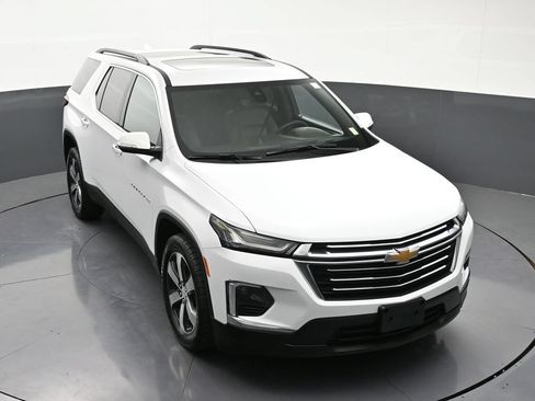 Certified 2023 Chevrolet Traverse LT w/ LT Premium Package AWD/4WD image 22