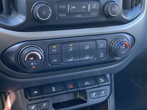 Used 2016 Chevrolet Colorado Z71 AWD/4WD image 22
