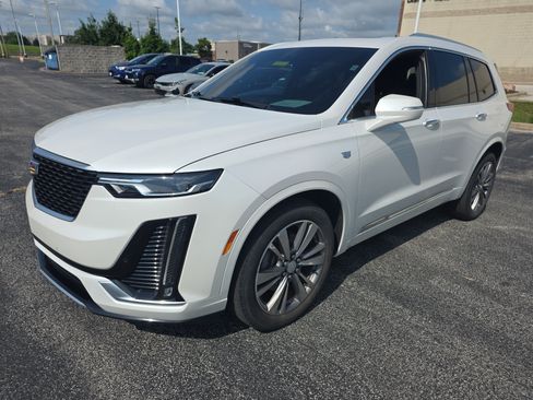 Used 2020 Cadillac XT6 Premium Luxury AWD/4WD image 7
