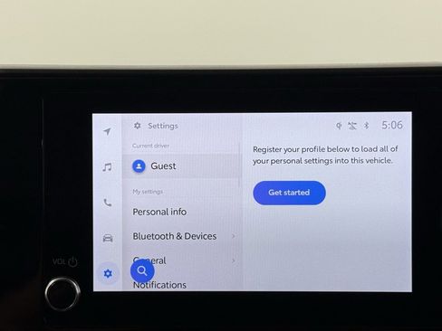 Used 2024 Toyota Highlander LE image 30