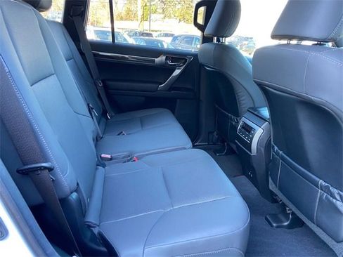 Certified 2023 Lexus GX 460 Premium image 31
