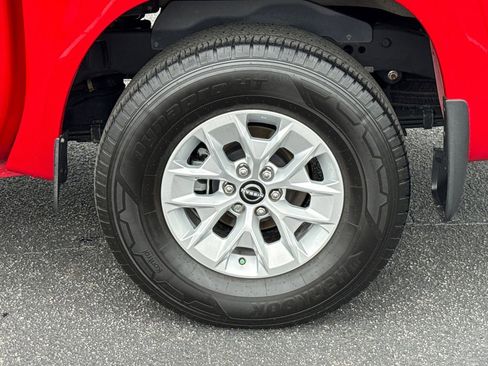 Used 2024 Nissan Frontier SV w/ Technology Package RWD image 20