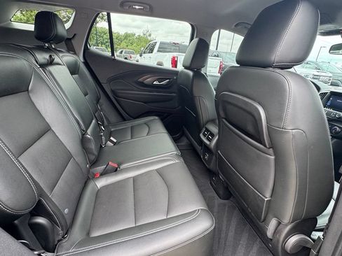 Used 2022 GMC Terrain SLT w/ Elevation Edition FWD image 11