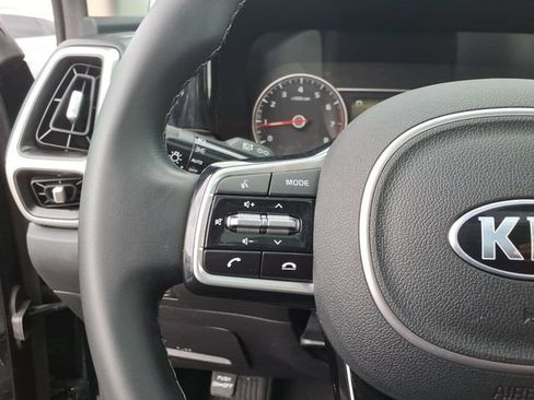 Used 2021 Kia Sorento S w/ Panoramic Sunroof Package FWD image 31