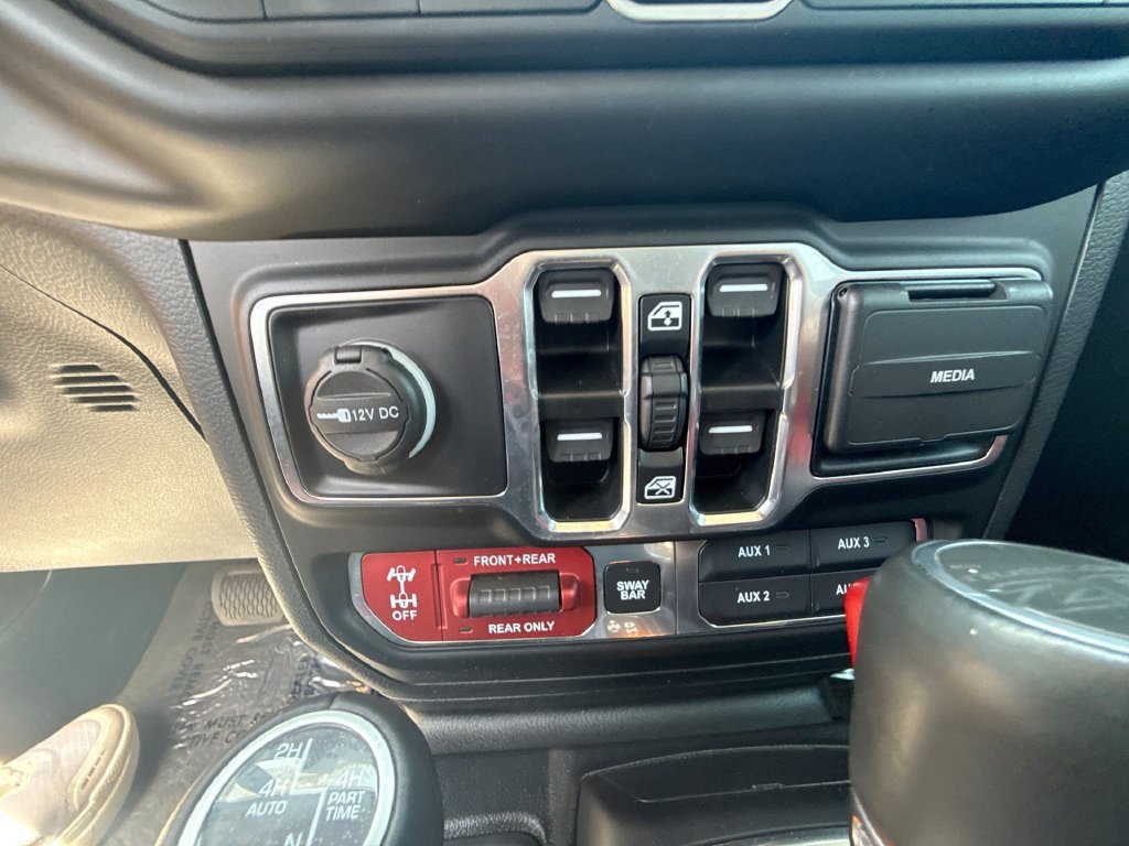 Used 2023 Jeep Wrangler Unlimited Rubicon 4xe AWD/4WD image 20