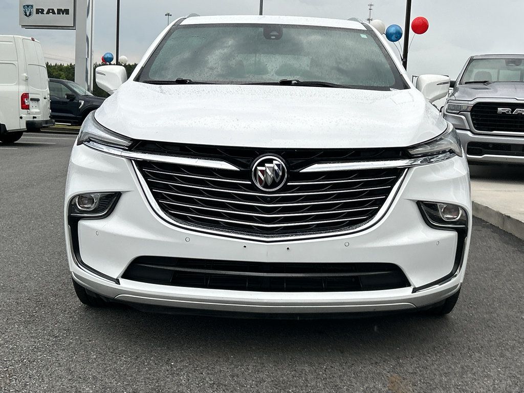 Used 2024 Buick Enclave Premium AWD/4WD image 3