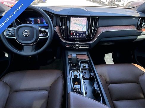 Used 2023 Volvo XC60 B5 Plus w/ Climate Package AWD/4WD image 18