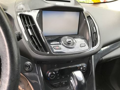 Used 2013 Ford Escape Titanium w/ Parking Technology Pkg AWD/4WD image 5