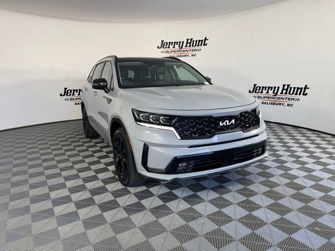 Used 2022 Kia Sorento SX image 8