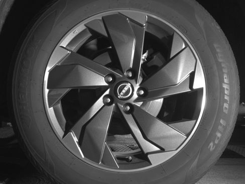 Used 2025 Nissan Rogue SV AWD/4WD image 14