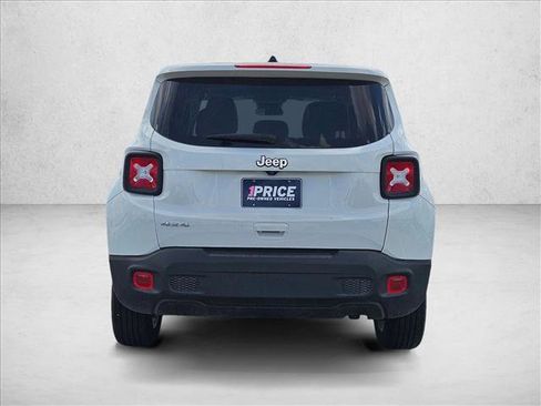 Used 2023 Jeep Renegade Latitude AWD/4WD image 6