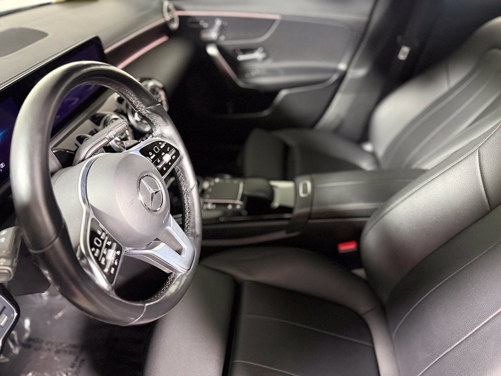 Used 2023 Mercedes-Benz CLA 250 4MATIC image 21