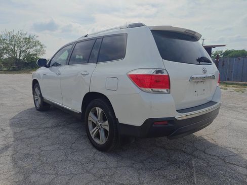 Used 2012 Toyota Highlander Limited FWD image 7