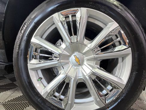 Used 2023 Chevrolet Tahoe High Country AWD/4WD image 42