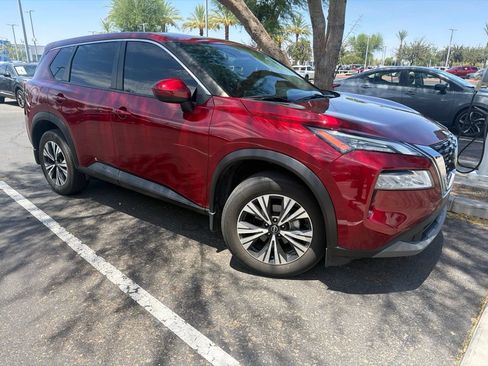 Certified 2023 Nissan Rogue SV FWD image 3