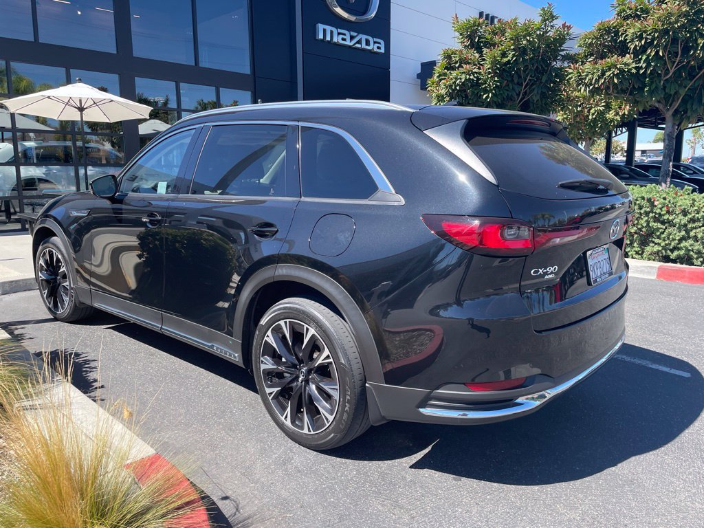 Used 2024 MAZDA CX-90 Plug-In Hybrid w/ Premium Plus AWD/4WD image 5