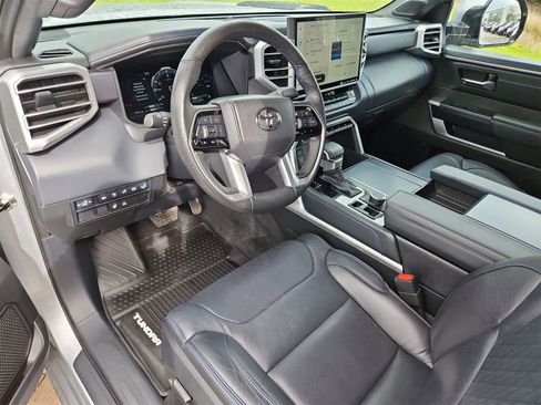 Used 2022 Toyota Tundra Platinum image 2