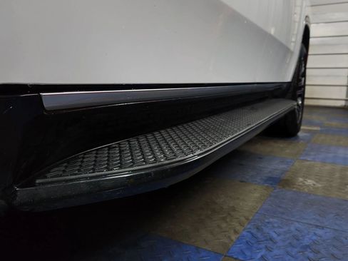 Used 2023 Jeep Wagoneer L Series II image 53