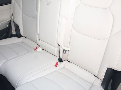 Used 2022 Genesis GV70 2.5T w/ Select Package image 24