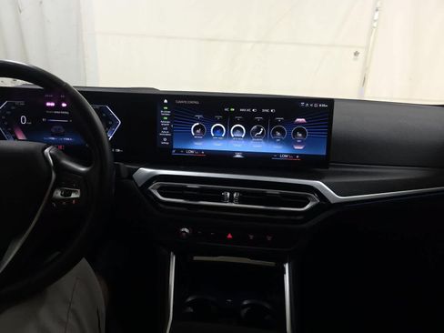 Used 2023 BMW i4 eDrive35 RWD image 17