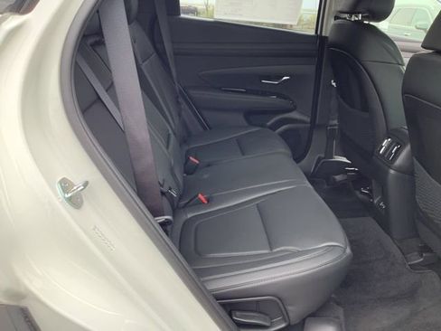 Used 2025 Hyundai Tucson Limited image 27