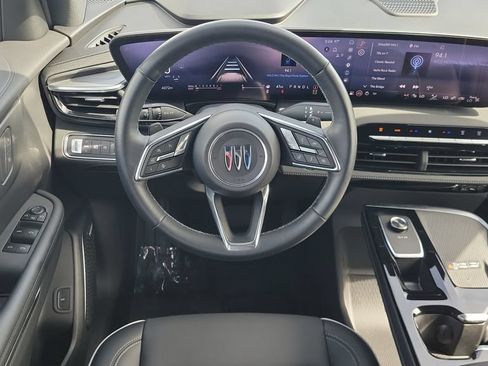 Used 2025 Buick Enclave Preferred FWD image 12