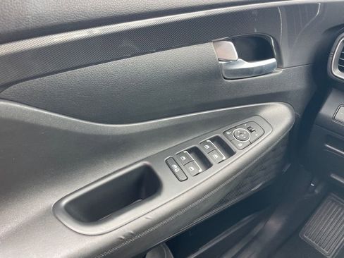 Used 2023 Hyundai Santa Fe SEL image 19