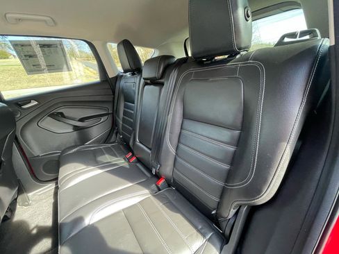 Used 2017 Ford Escape Titanium image 22