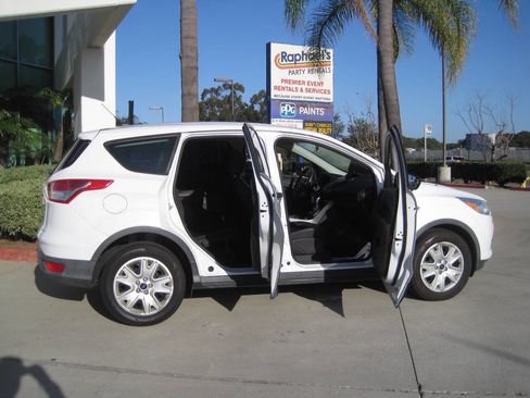 Used 2016 Ford Escape S image 22