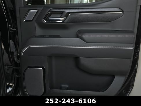 Used 2023 GMC Sierra 1500 AT4X AWD/4WD image 39