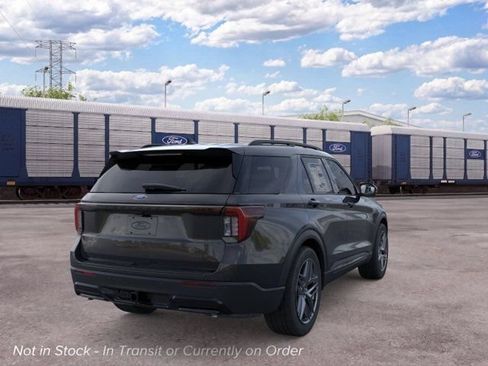 New 2026 Ford Explorer ST-Line w/ ST-Line Street Pack RWD image 8