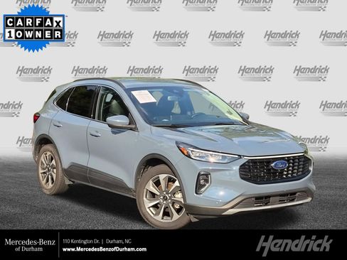 Used 2023 Ford Escape Platinum w/ Class II Trailer Tow Package AWD/4WD image 1