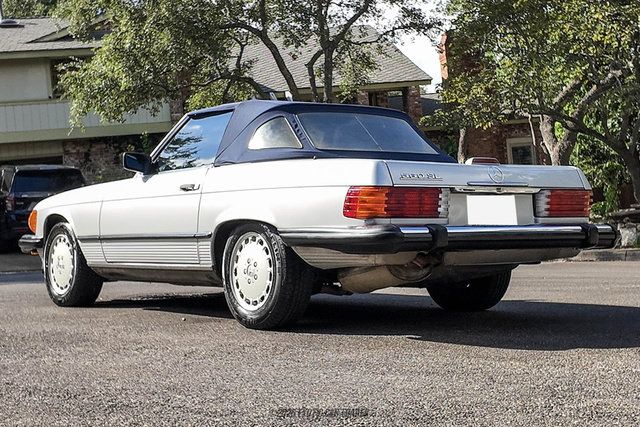 Used 1988 Mercedes-Benz 560 SL image 6