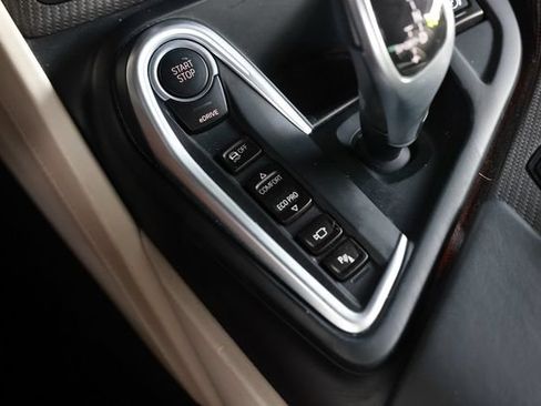 Used 2020 BMW i8 Coupe AWD/4WD image 42