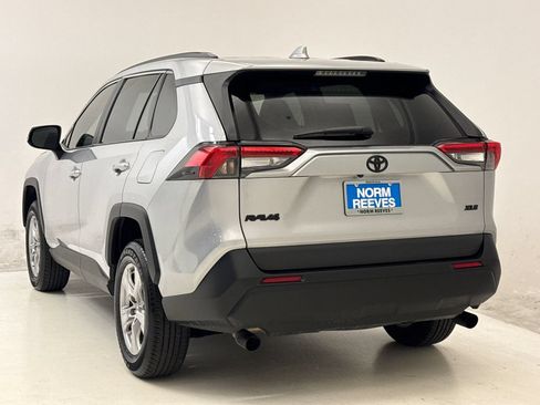 Used 2025 Toyota RAV4 XLE w/ Convenience Package FWD image 7