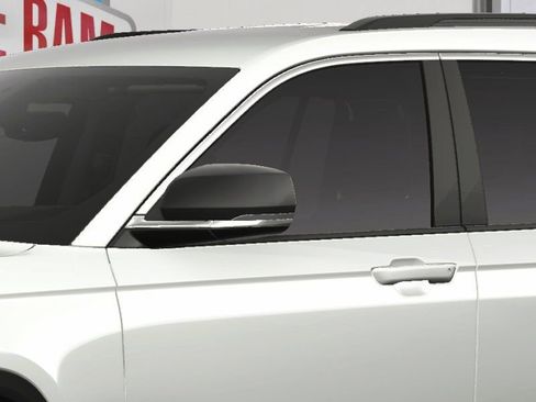 New 2025 Jeep Grand Cherokee L Limited w/ MOPAR Finishing Package image 15