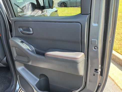 New 2026 Nissan Frontier PRO-4X w/ Pro-4x Convenience Package AWD/4WD image 15