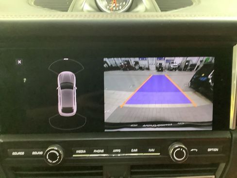 Used 2020 Porsche Macan S image 18