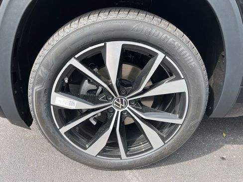 New 2026 Volkswagen Atlas SEL Premium R-Line AWD/4WD image 7