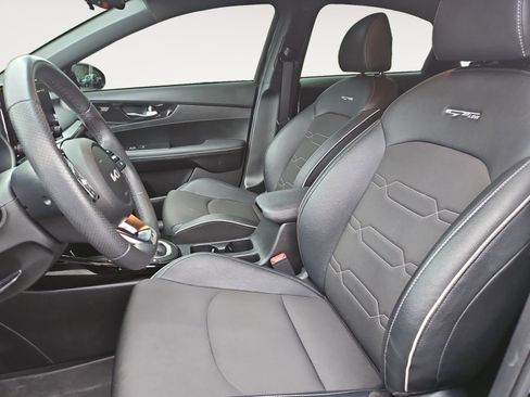 Used 2024 Kia Forte GT-Line FWD image 9
