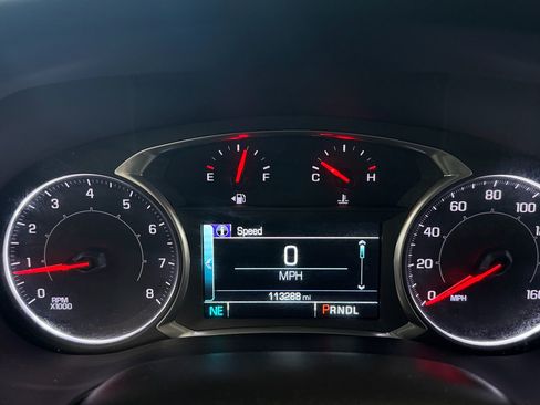 Used 2019 GMC Acadia SLT image 17