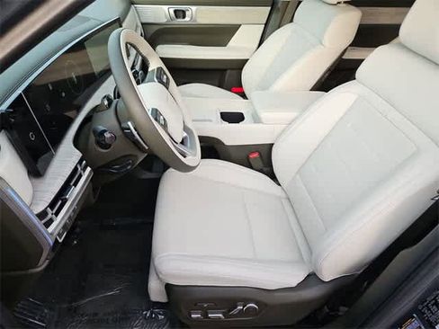 Certified 2025 Hyundai Santa Fe Calligraphy image 16