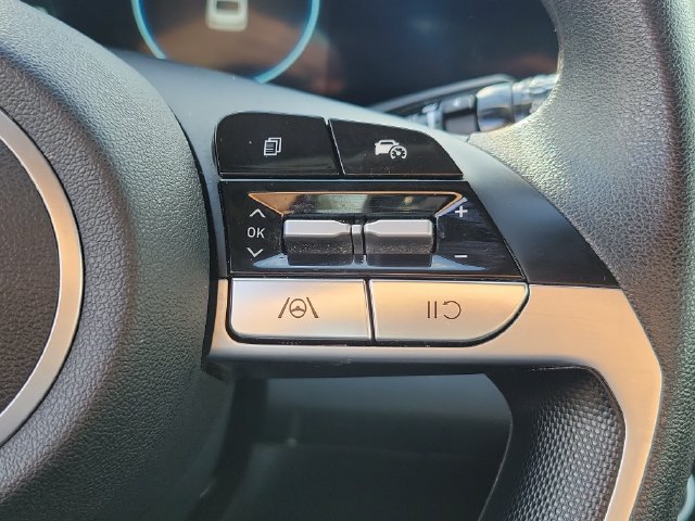 Used 2024 Hyundai Elantra SEL FWD image 15