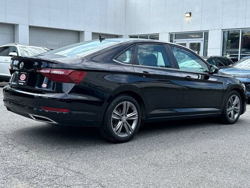 Used 2021 Volkswagen Jetta R-Line FWD image 2