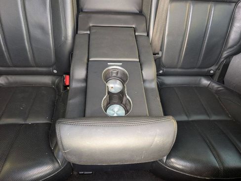 Used 2016 Land Rover Range Rover Sport HSE image 36