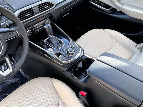 Used 2016 MAZDA CX-9 Touring AWD/4WD image 17