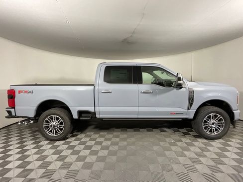 New 2026 Ford F250 Platinum w/ Platinum Plus Package AWD/4WD image 2