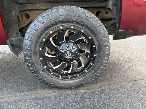 Used 2017 Chevrolet Silverado 1500 LT w/ All Star Edition image 32