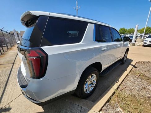 Used 2026 Chevrolet Tahoe LS RWD image 3