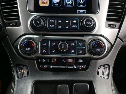 Used 2020 Chevrolet Tahoe LT w/ Luxury Package image 22